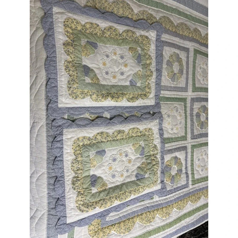 Vintage Peking Handicraft Quilt Doily Floral Cotton Pastels Cottagecore 80